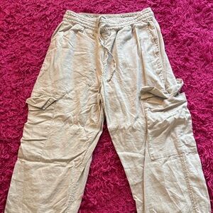 Time and Tru Light Beige Cargo Capris